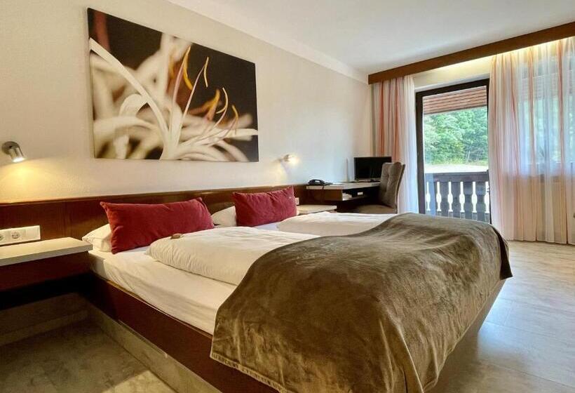 Номер Deluxe с Балконом, Landhaus Oberaurach