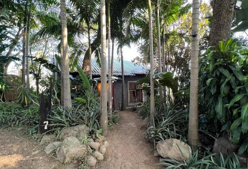 Maison 2 Chambres, Loerieroep Estate   Mountainview Selfcatering Accommodation Nelspruit