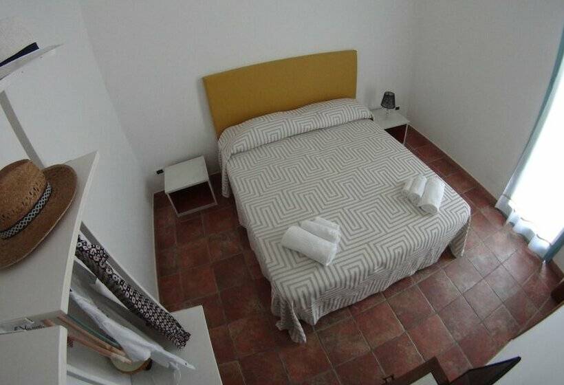 标准间, B&b Usciglio