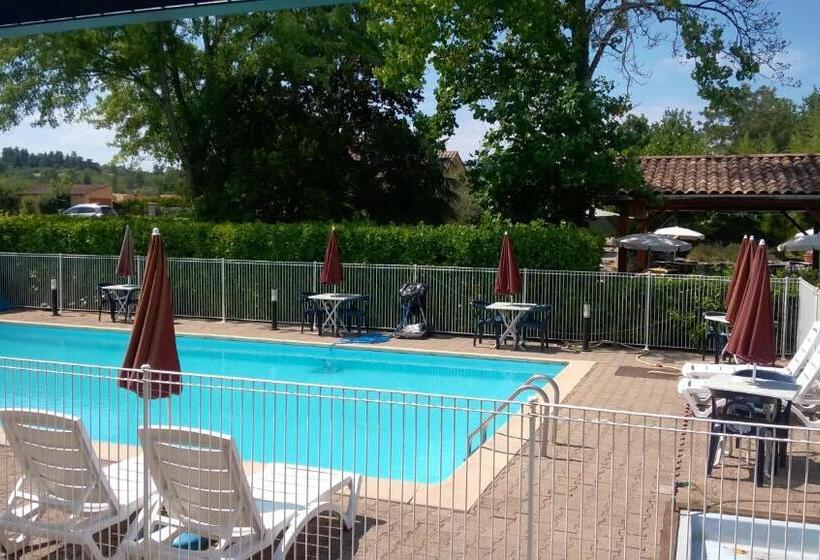 Семейный Номер, Hôtel Restaurant Douce France