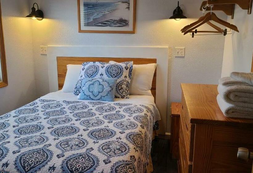 Апартаменты 2 Спальни, Driftin Sands Motel