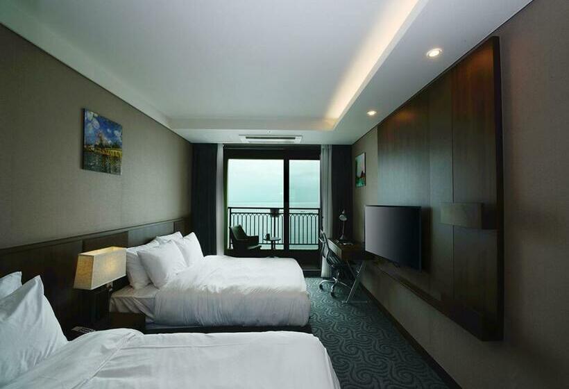 اتاق لوکس خانوادگی, Ramada By Wyndham Gangwon Sokcho