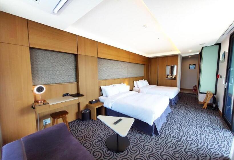 اتاق خانواده اجرایی, Ramada By Wyndham Gangwon Sokcho