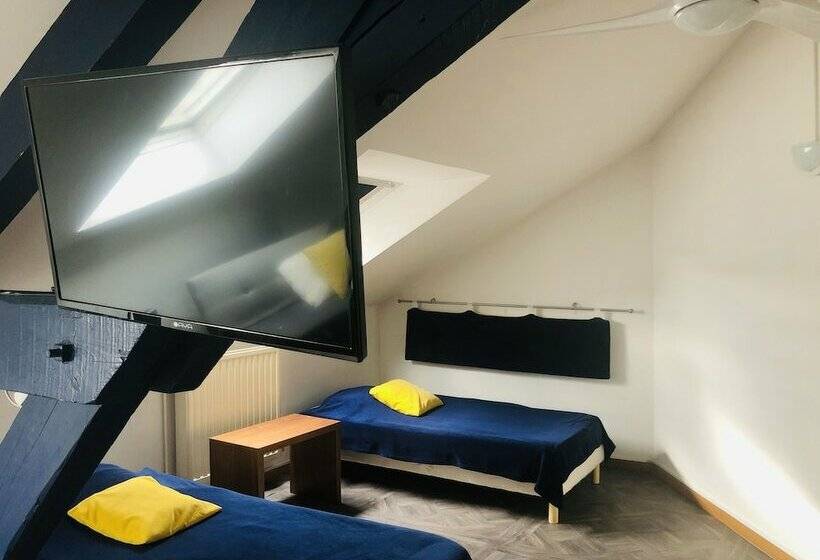 Номер Стандарт, Hôtel Restaurant La Passerelle