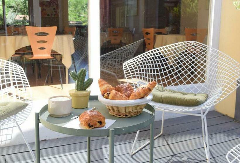 اتاق استاندارد, Le Moulin De César