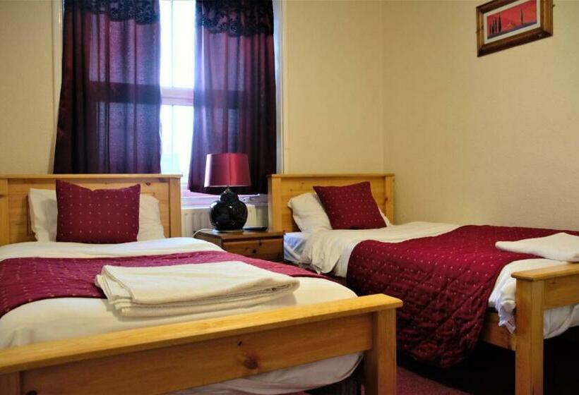 Номер Стандарт, Bow Guest House