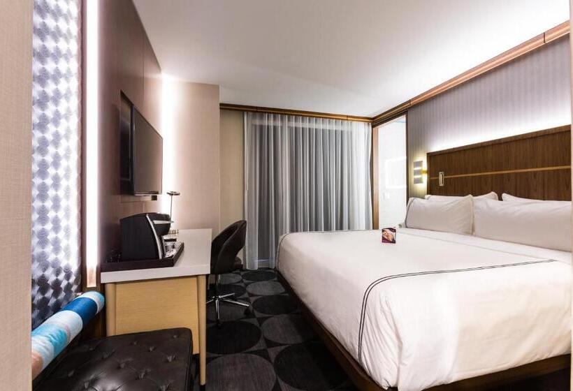 带大床的标准间, Crowne Plaza Hy36 Midtown Manhattan, An Ihg