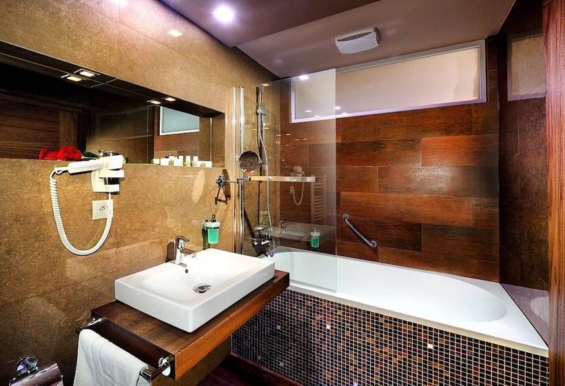 Трехместный Номер Классика, Wellness Hotel Chopok