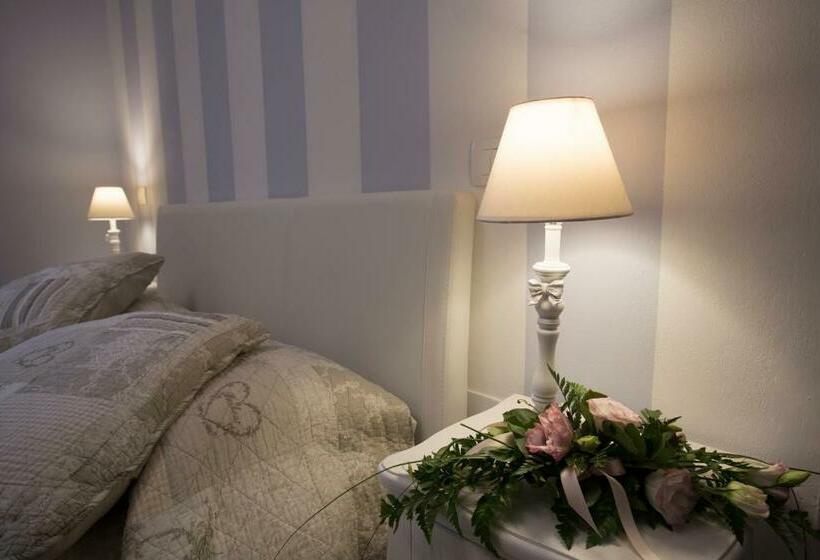 اتاق استاندارد, La Vecchia Tenenza B&b