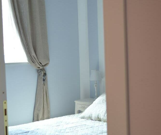 اتاق استاندارد, La Vecchia Tenenza B&b