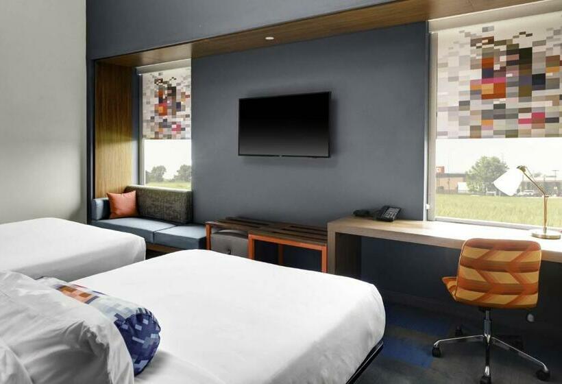 Номер Стандарт, Aloft Wichita