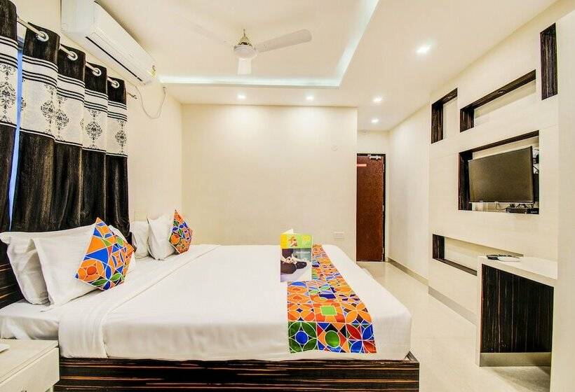 Номер Deluxe, Fabhotel Corporate Crown   Nr Jyoti Nivas University