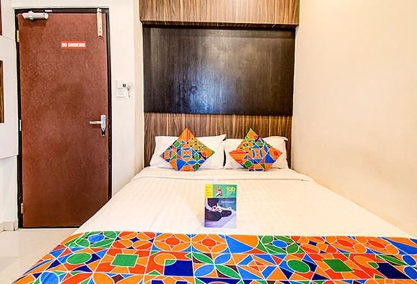 Номер Deluxe, Fabhotel Corporate Crown   Nr Jyoti Nivas University