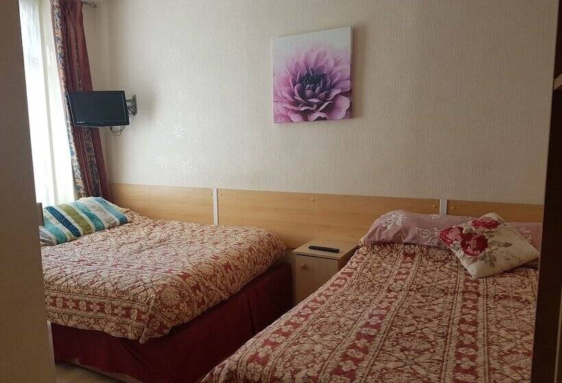 Семейный Номер, Ivanhoe