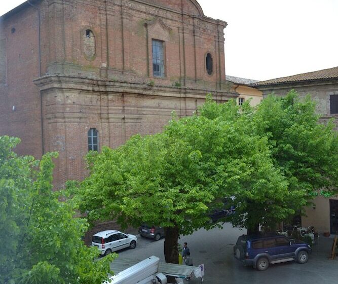 اتاق لوکس سه تخته, La Vecchia Tenenza B&b