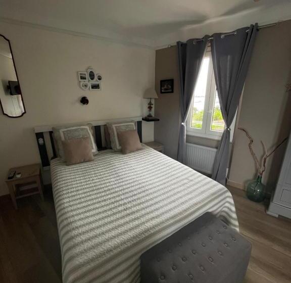 اتاق استاندارد با چشم‌انداز دریا, Villa Chateau Les Terrasses, Tamaris, Vues Mer Exceptionnelles Au Calme, Mer Et Plage à 2mn à Pied