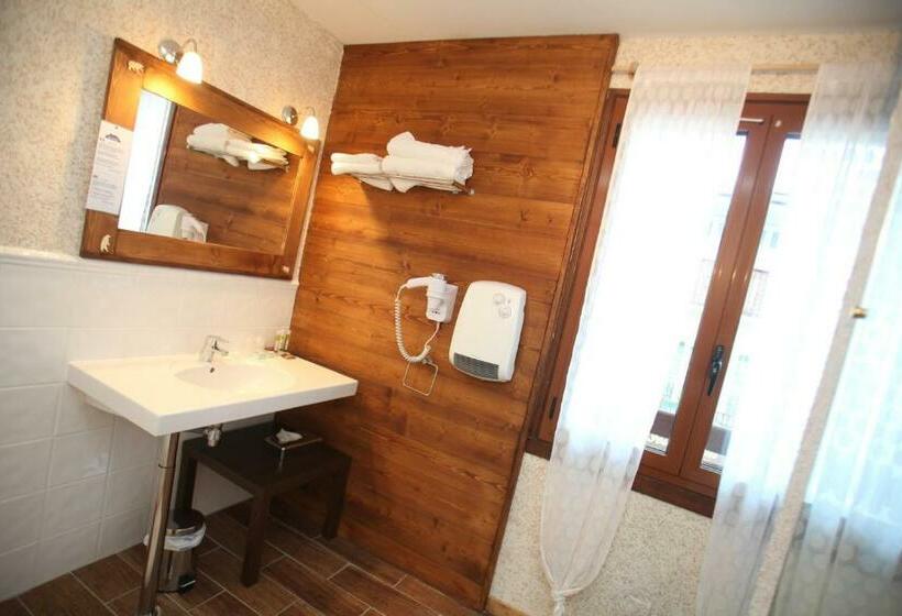 Номер Стандарт, Hôtel Restaurant La Ferme Du Père François