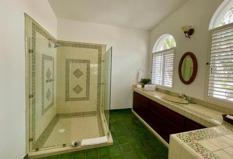 ツーベッドルーム　ヴィラ, Rancho Las Cruces
