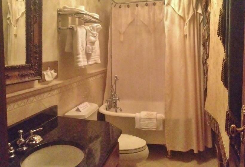 חדר סטנדרט, The Hotel Magnolia