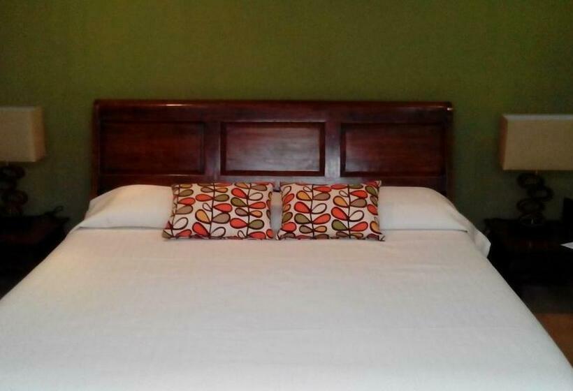 غرفة قياسية, 1915 Inn & Suites