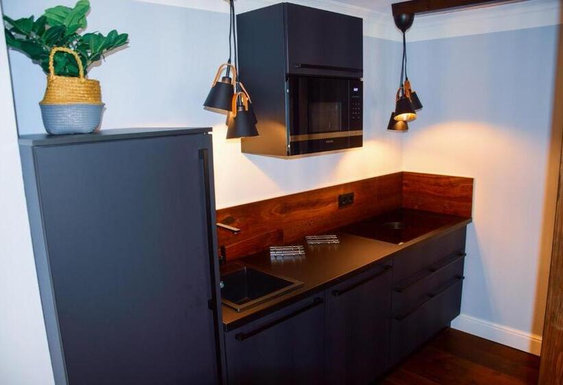 جناح سرير كينج, Alpenliebe Design