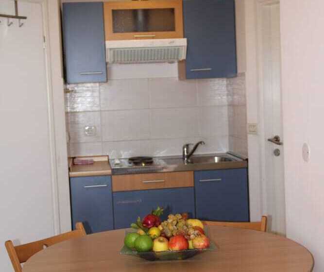带海景及1个卧室的复式公寓, Studio Apartment Andrijana