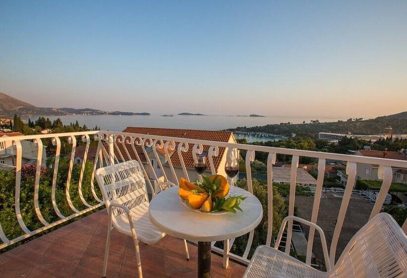 带海景及2个卧室的复式公寓, Studio Apartment Andrijana