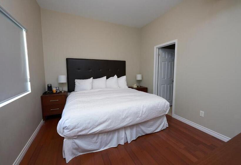 Стандартный Номер Кровать Кинг, Wasaga Riverdocks Hotel Suites