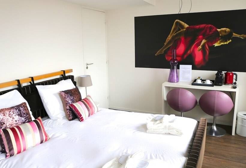 סוויטת ג'וניור, Saillant Hotel Maastricht City Centre   Auping Hotel Partner