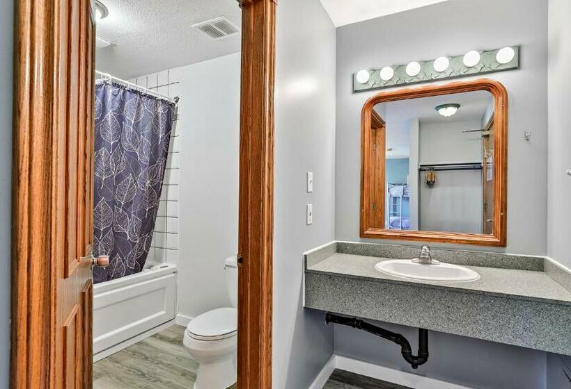 ルームシェアのワンベッド, Samesun Banff Hostel