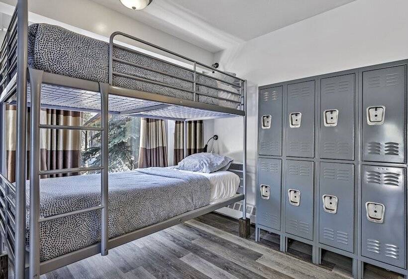 ルームシェアのワンベッド, Samesun Banff Hostel