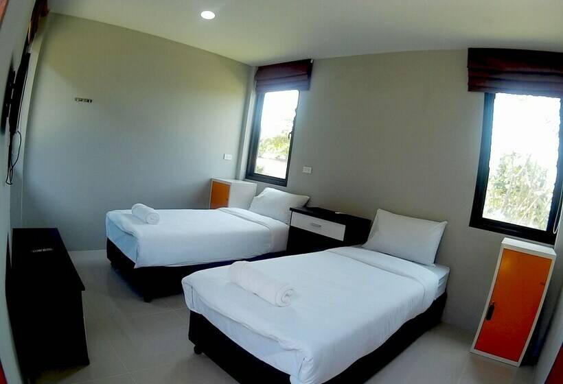 Кровать в Общей Комнате, Sirinsamui Boutique Hostel