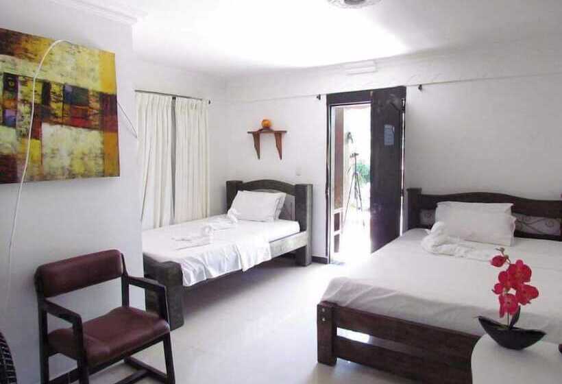 스탠다드 트리플 룸, Finca Hotel La Quinta De Torrione