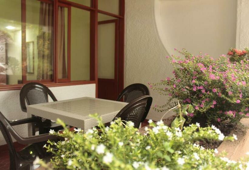 اتاق استاندارد چهار تخته, Monchuelo Spa