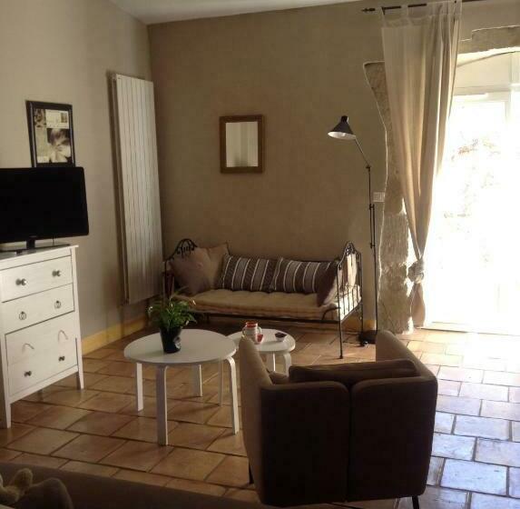 חדר קומפורט, La Demeure