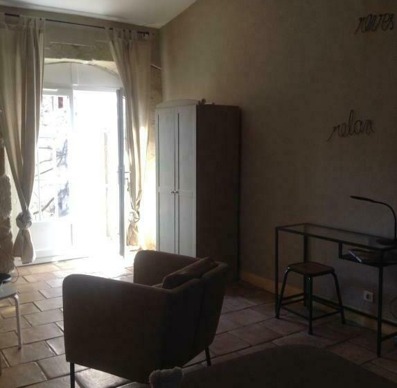 חדר קומפורט, La Demeure