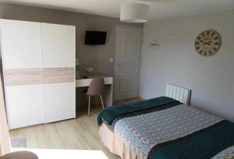 Номер Стандарт с Террасой, Chambres D'hotes La Maison Neuve