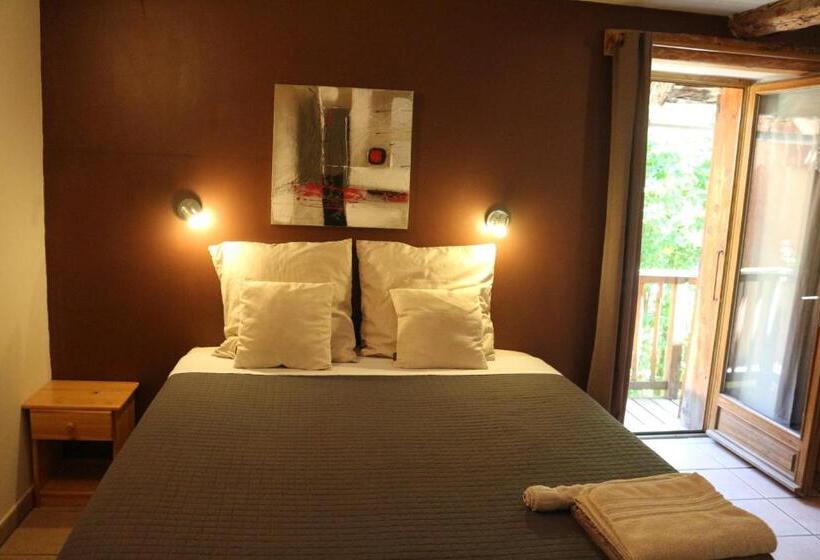 Четырехместный Номер Стандарт, La Jarbelle   Gîte Et Spa