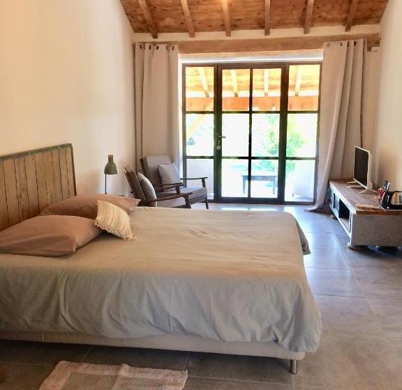 标准间带阳台, Mas De Bouvet En Camargue