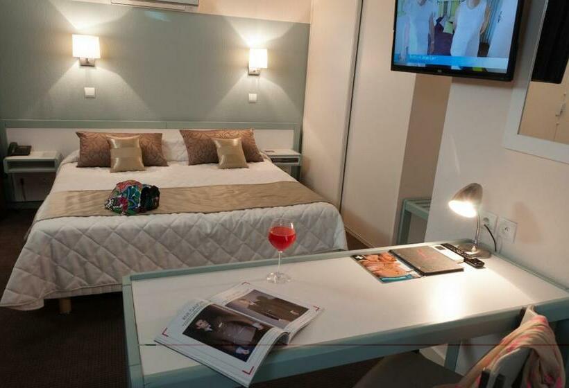 Номер Стандарт Трехместный, Hôtel Karène