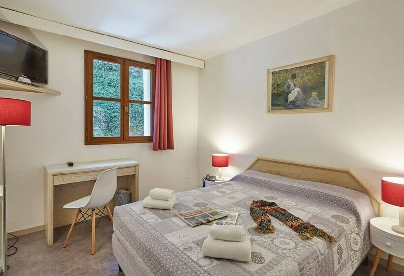 Номер Стандарт, Cit Hôtel Le National