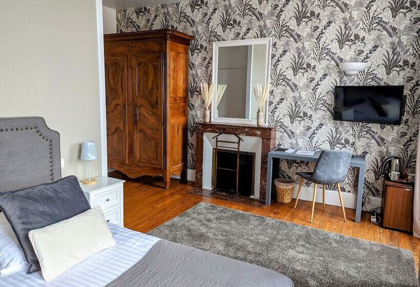 Номер Стандарт, Logis Hotel La Tourelle Du Beffroi