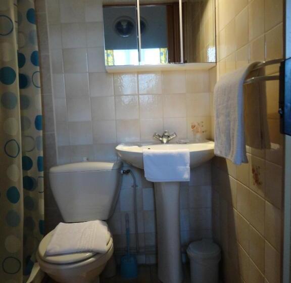 غرفة أساسية, Escal Hôtel