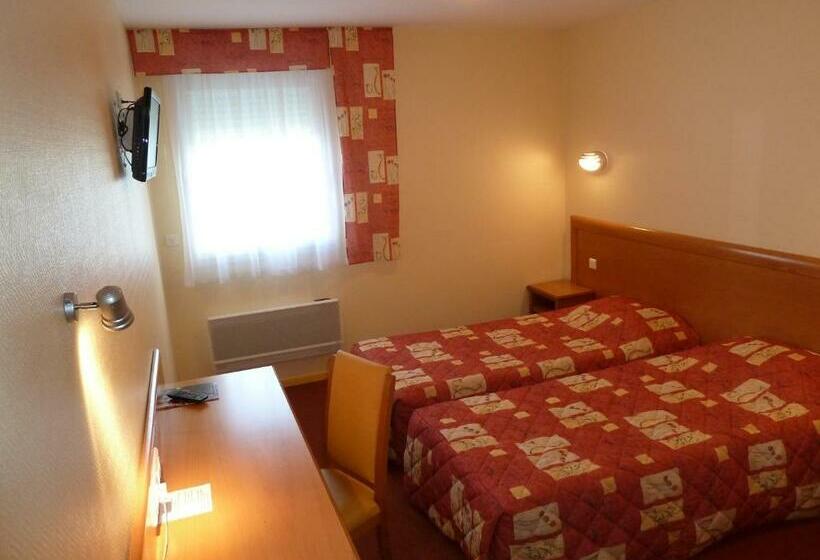 Номер Стандарт, Hôtel La Colombiere Cantal