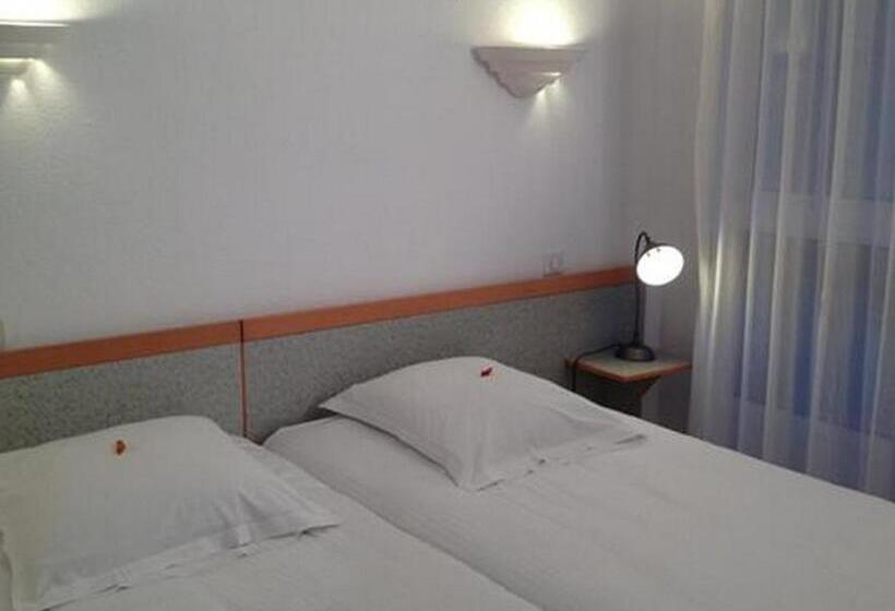Номер Стандарт Внутренний, Hôtel Orange Marine
