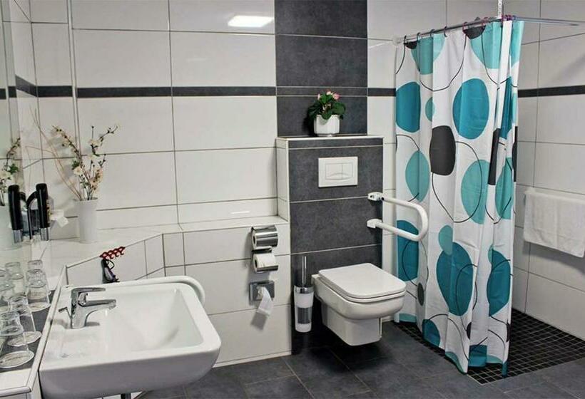 Дом 2 Спальни, Forsthaus Ferienhotel Am Dobrock