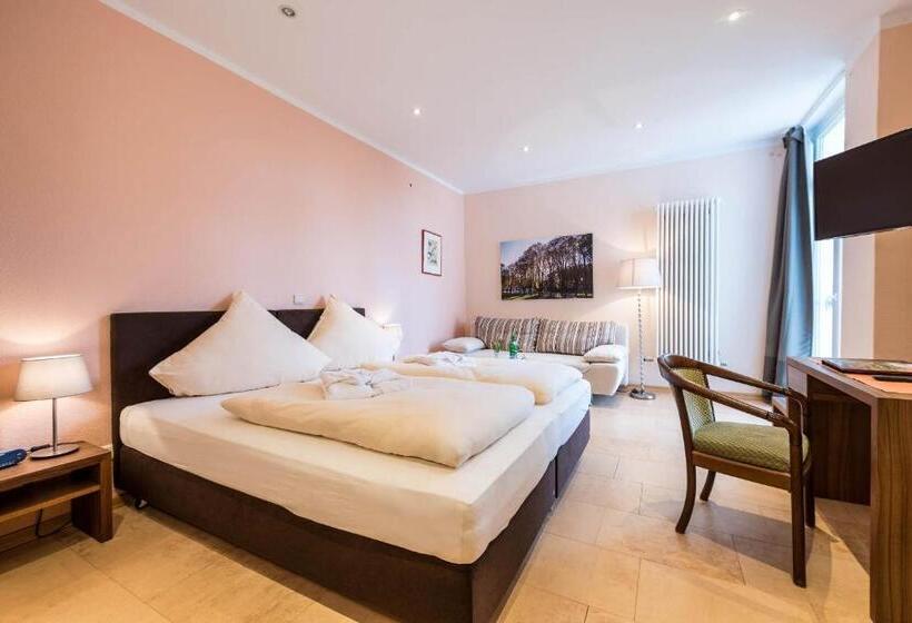 Номер Комфорт, Aparthotel Am Kurpark