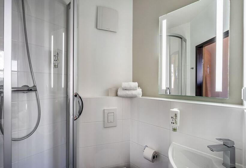 Номер Стандарт, B&b Hotel Freiburg Nord