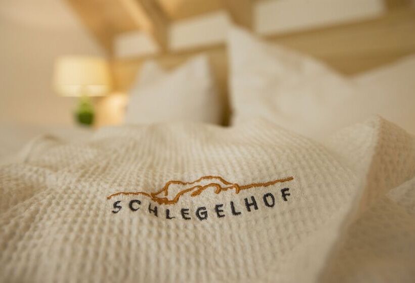 اتاق استاندارد یک نفره, Schlegelhof
