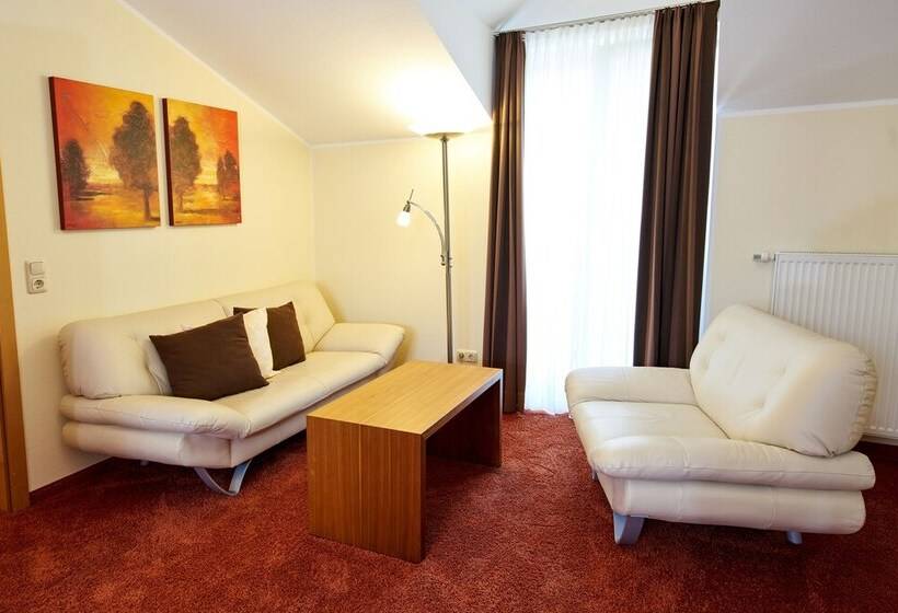 Люкс, Landhotel Krolik